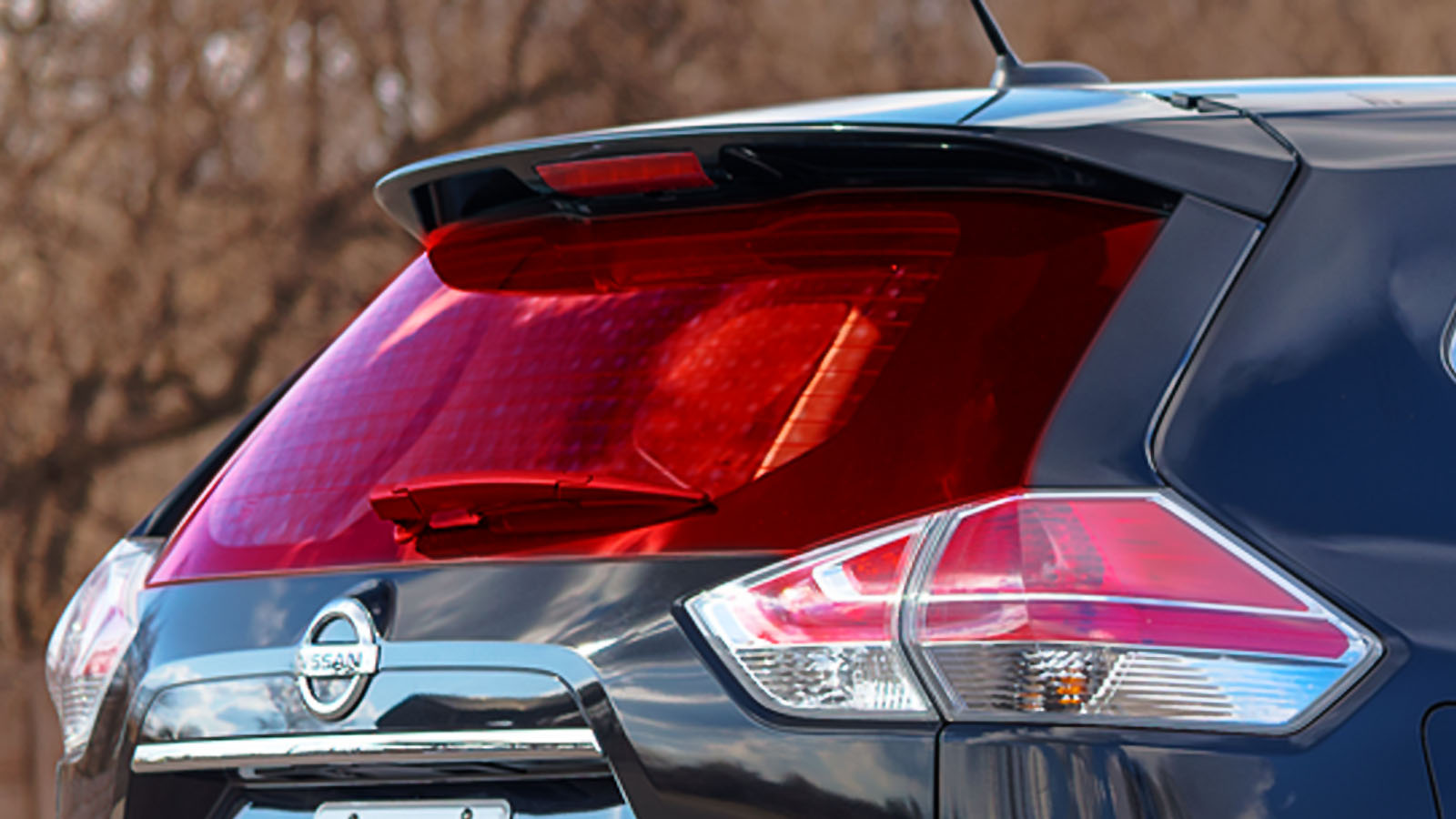 Do Nissan Rogue Rear Windows Spontaneously Explode? A New Class-Action Lawsuit Claims They Do