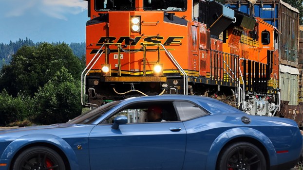 quincy-illinois-freight-train-hits-dodge-challenger