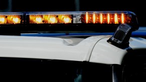 tow-truck-lights-at-crash