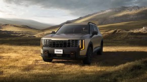 The 2027 Kia Telluride Hybrid in a field
