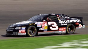 Dale-Earnhardt-Sr-in-the-Goodwrench-Chevrolet