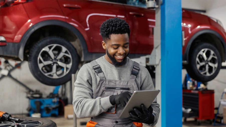 auto-mechanic-technician