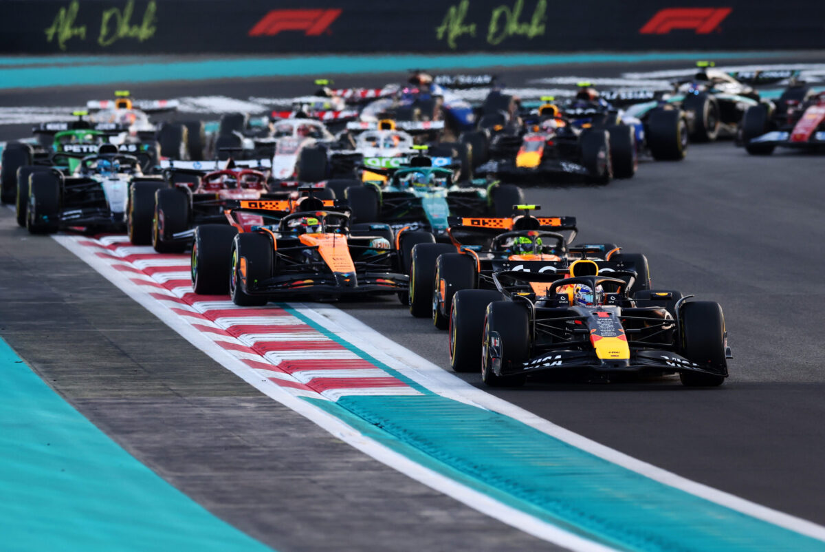 F1 CEO'su Domenicali'den Hamilton ve Verstappen'in 2026 Kuralları Eleştirilerine Yanıt