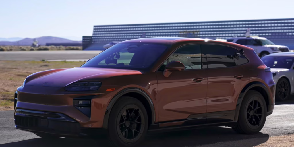 Porsche Cayenne Turbo Electric 2026 Carwow