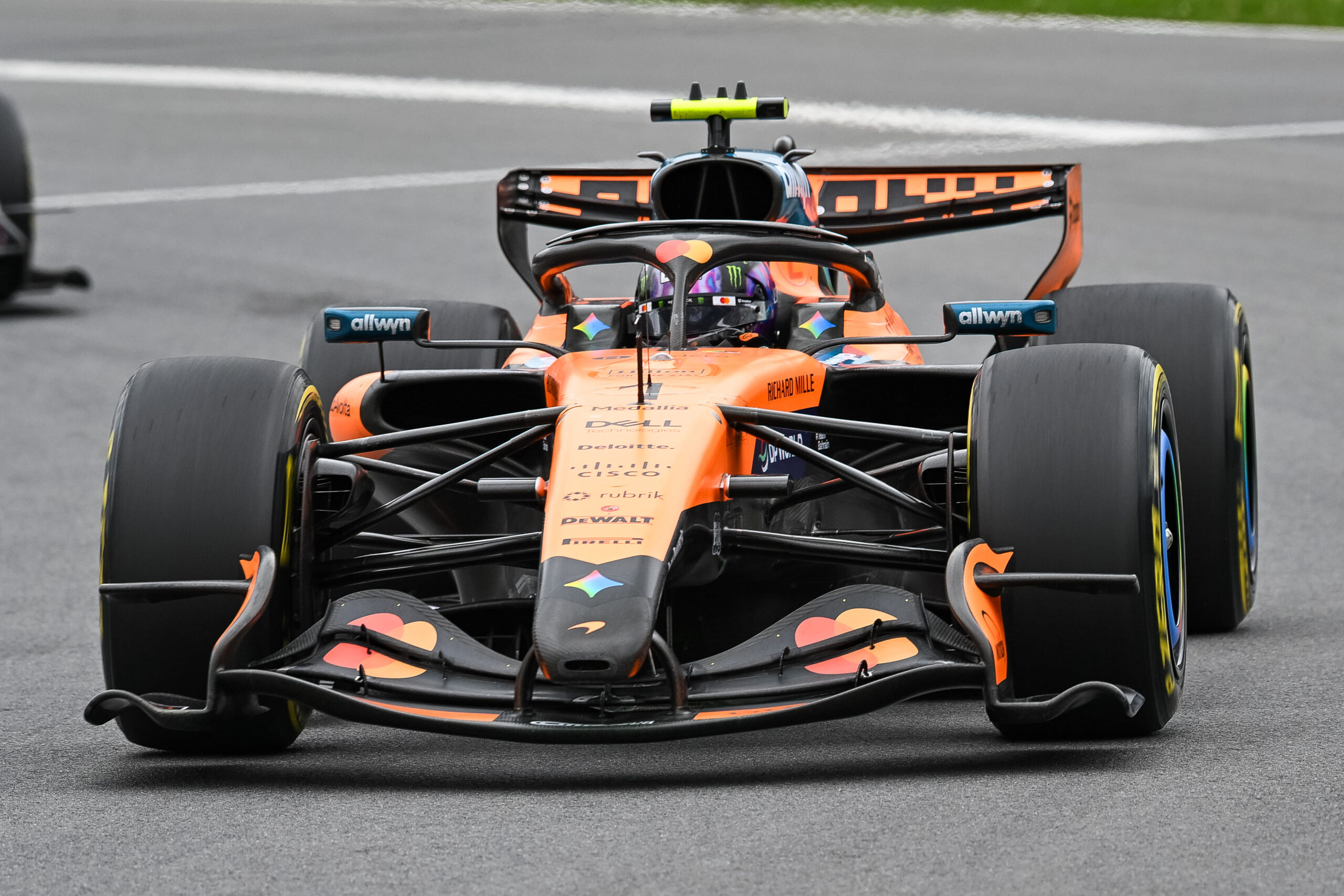McLaren Suffering From Customer Team Disadvantage