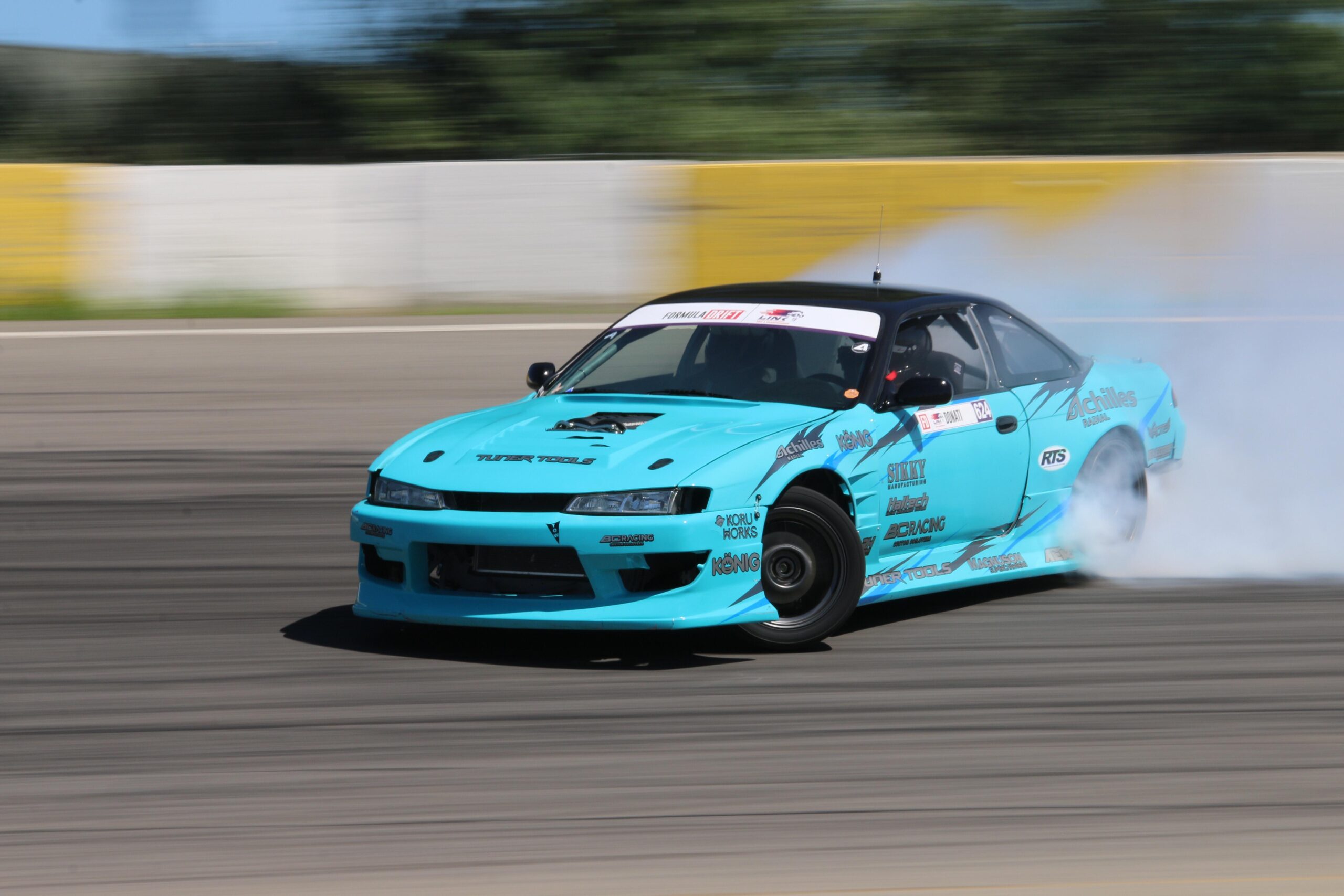 Genius Phone Rig Turns an RC Drift Car into a Hollywood-Level Chase Cam