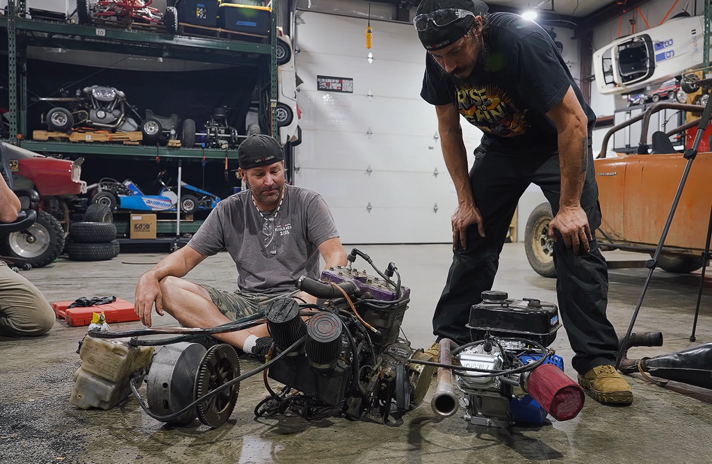 YouTubers Put a Screaming 670cc 2-Stroke Engine Into a Volkswagen Baja ...