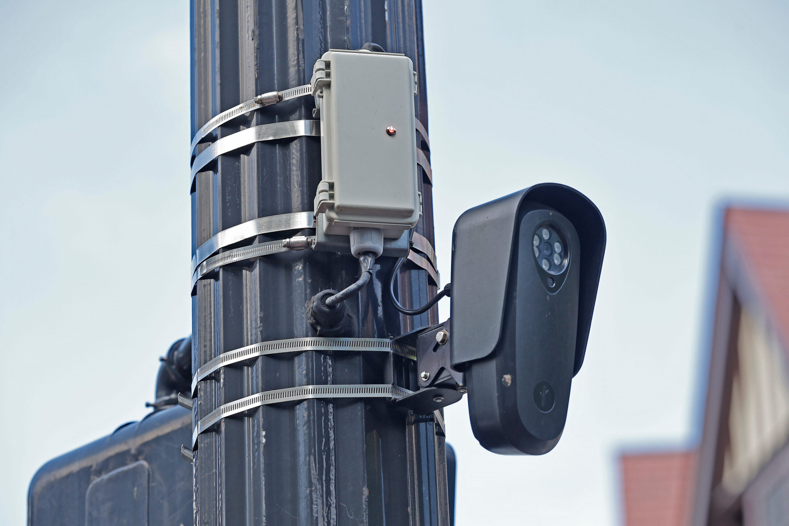 Police Officer Uses Flock Cameras To Hand an Abuser His Victim’s Exact Location