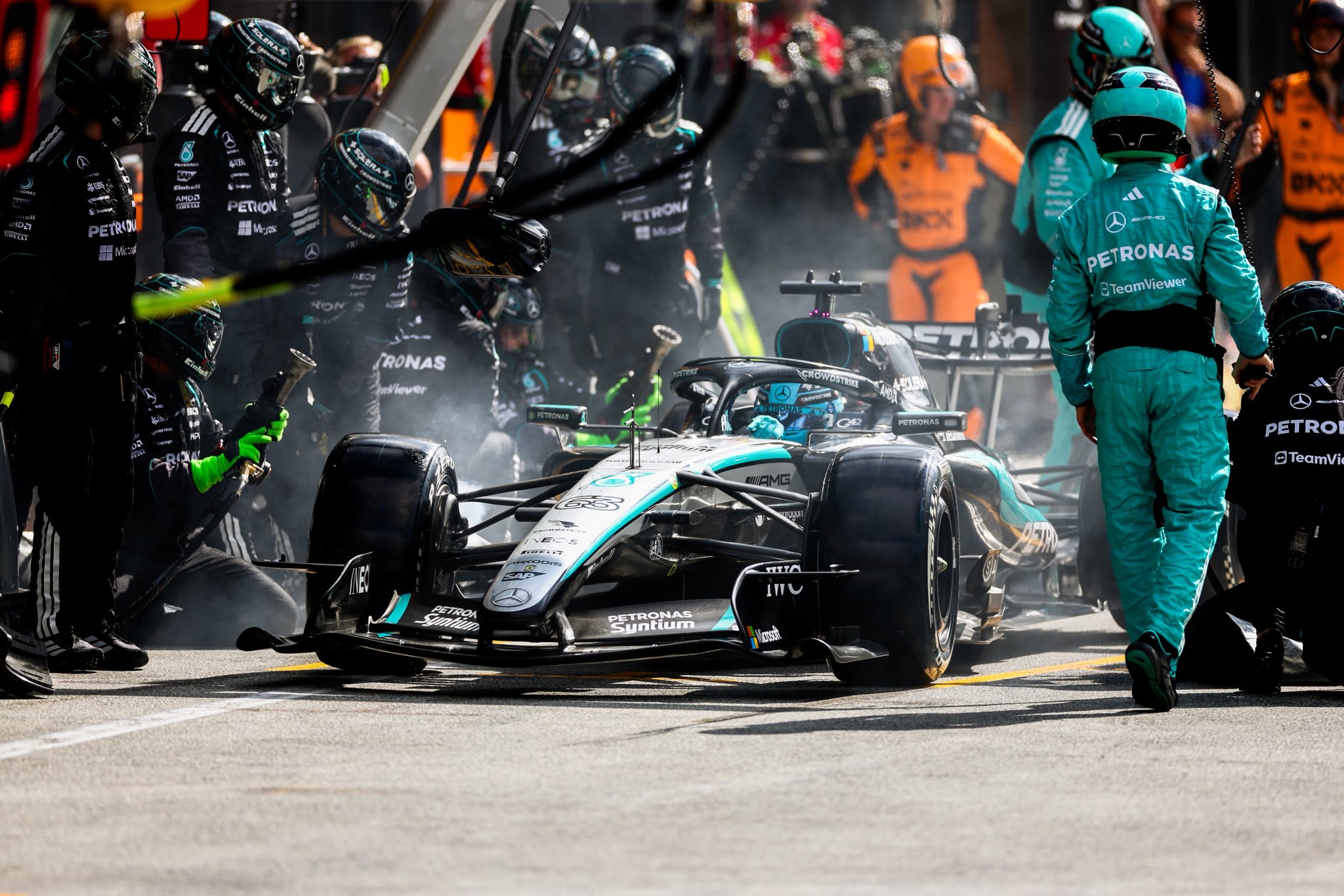 Russell All But Gives Up on 2026 F1 Title Chances Amid Antonelli's 81 Points Lead