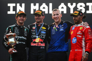 Andrea Kimi Antonelli, Max Verstappen, F1, Bahrain GP, Lewis Hamilton