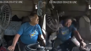 Trucker Abandons Steering Wheel at 60 km/h to Grab His Phone—Then Instantly Regrets It